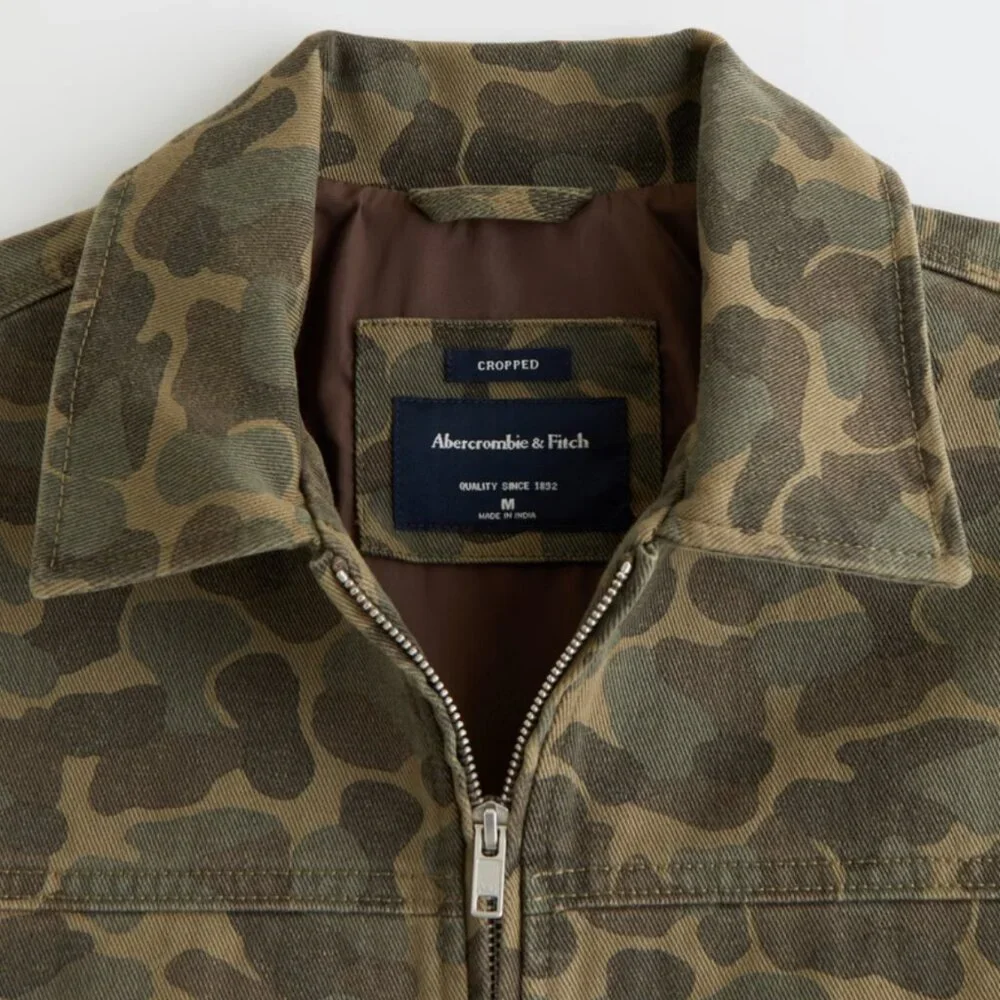 Abercrombie & Fitch Olive Camo Lightweight Cropped Zip Workwear Jacket, Large - Picture 3 of 8